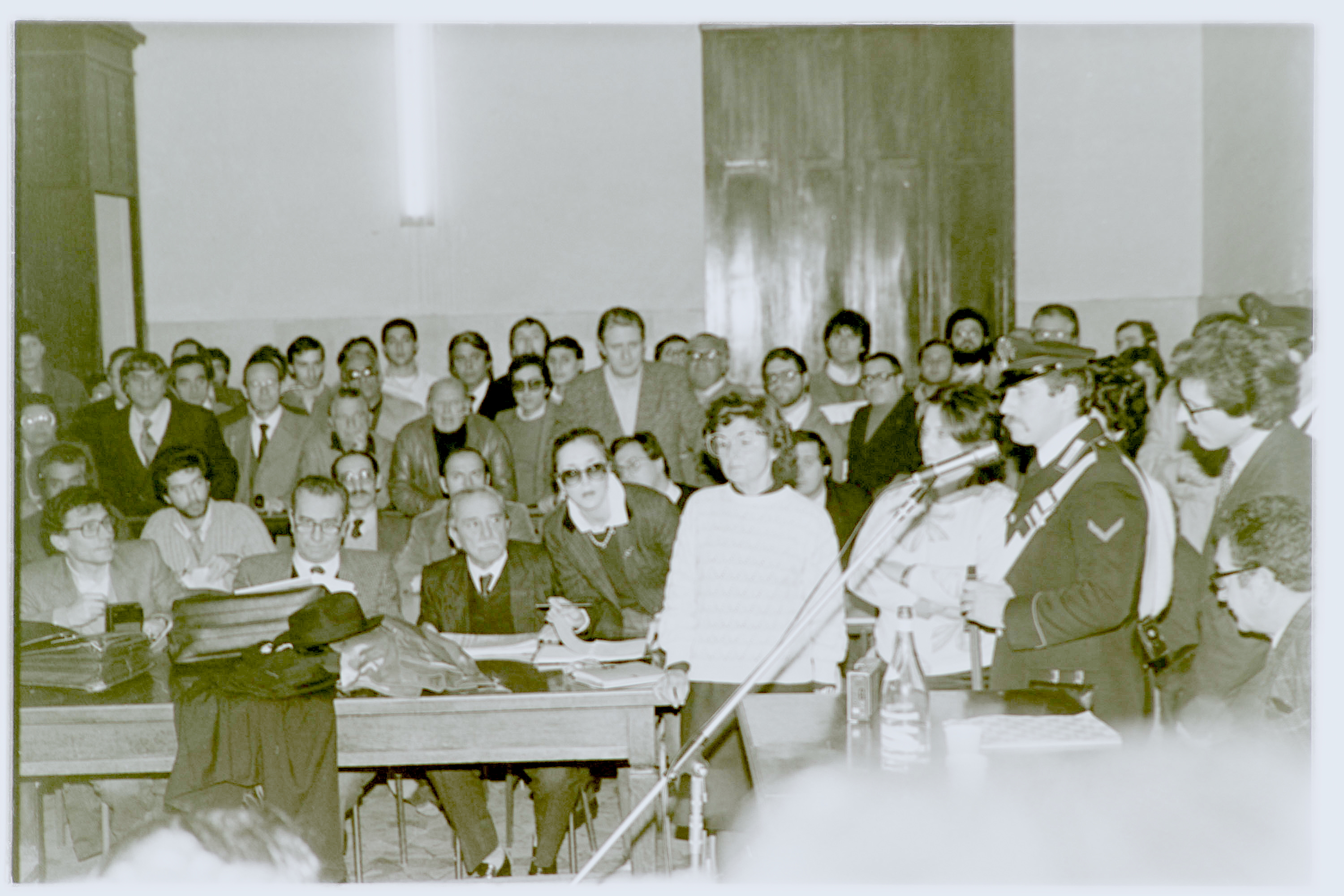 Giustizia - Processi (negativo, insieme) di Alfa Press Service s.n.c. – Agenzia Fotogiornalistica (ultimo quarto XX)