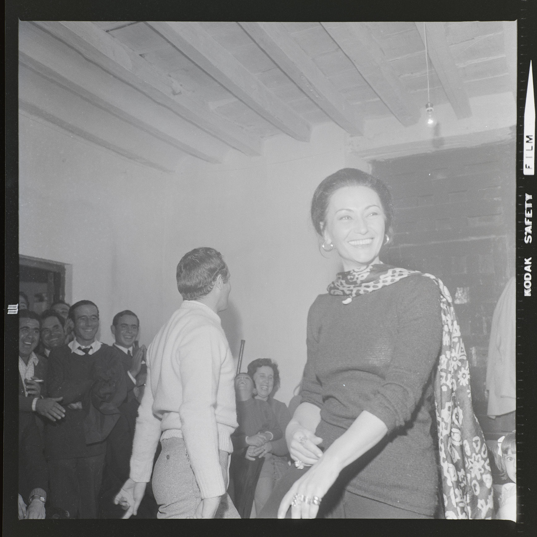 Attrice italiana (negativo, insieme) di Alfa Press Service s.n.c. - Agenzia Fotogiornalistica (ultimo quarto XX)