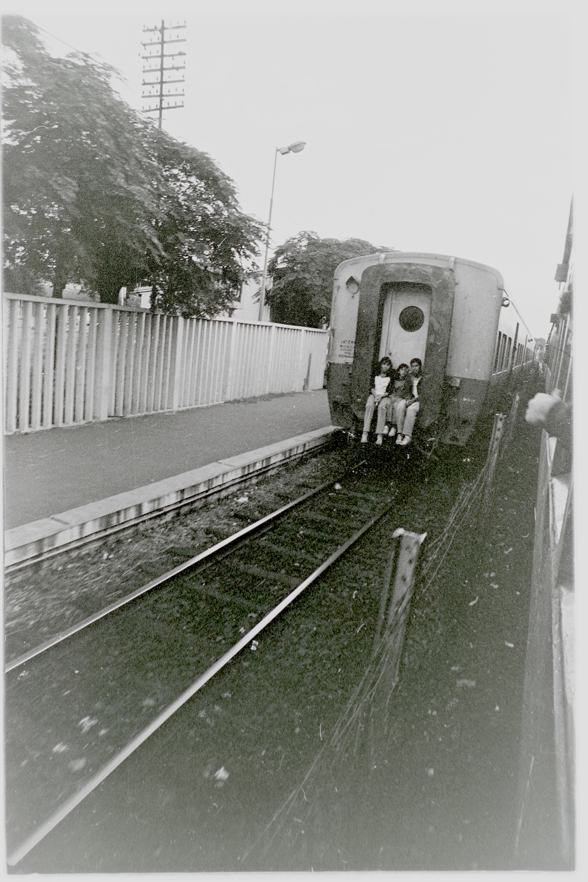 Argentina - Buenos Aires (negativo, insieme) di Alfa Press Service s.n.c. - Agenzia Fotogiornalistica (ultimo quarto XX)