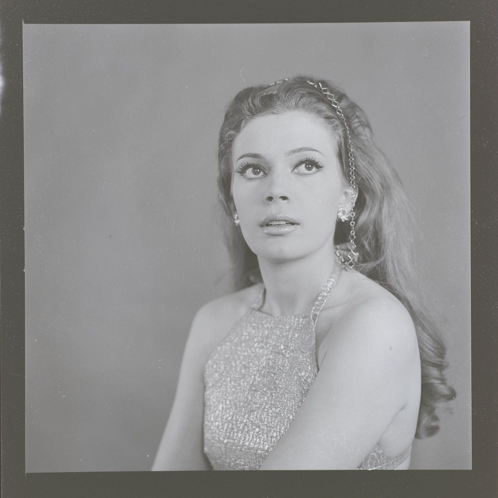 Attrice (negativo, insieme) di Alfa Press Service s.n.c. - Agenzia Fotogiornalistica (ultimo quarto XX)