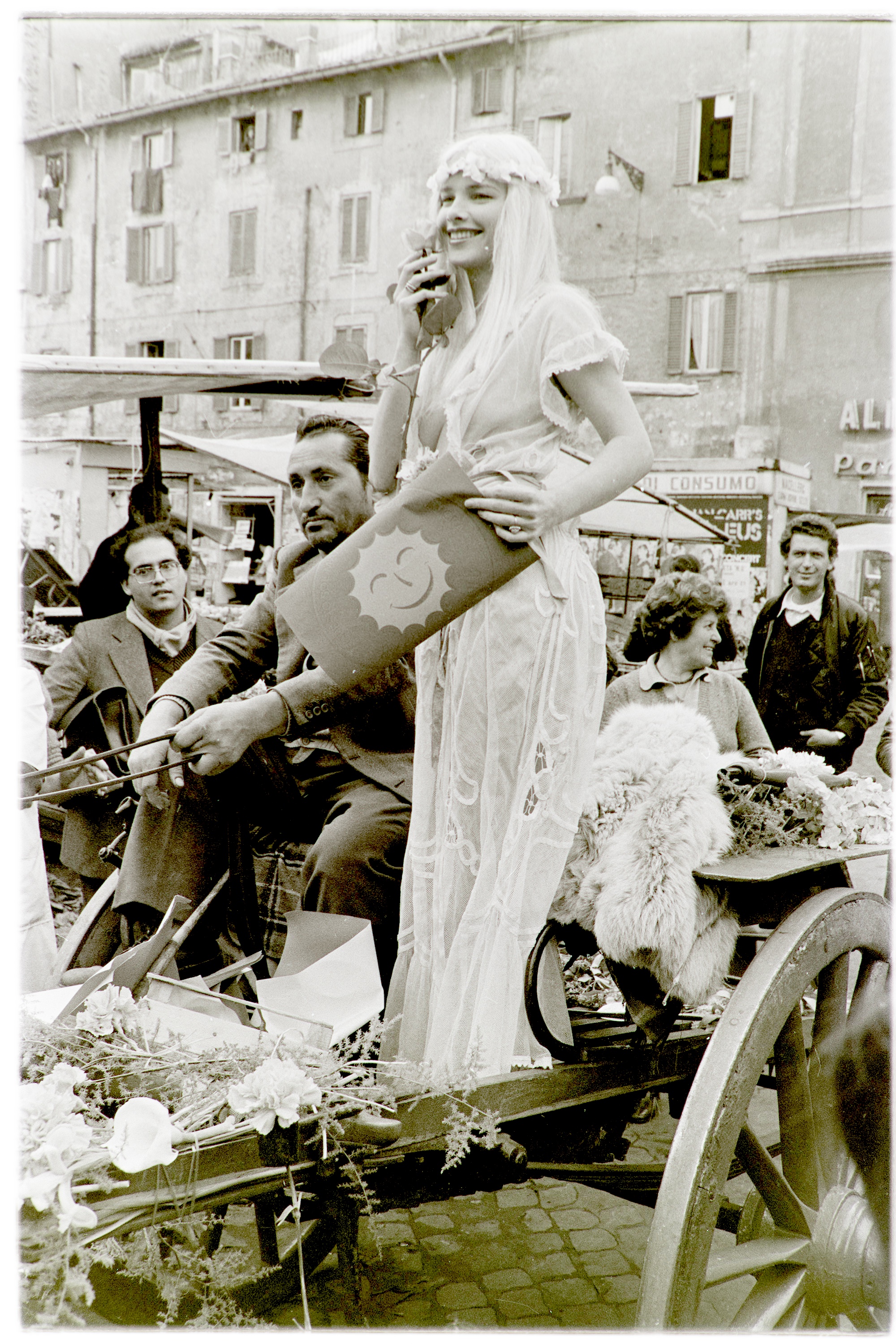 Membro della Camera dei deputati della Repubblica Italiana (negativo, insieme) di Alfa Press Service s.n.c. - Agenzia Fotogiornalistica (ultimo quarto XX)