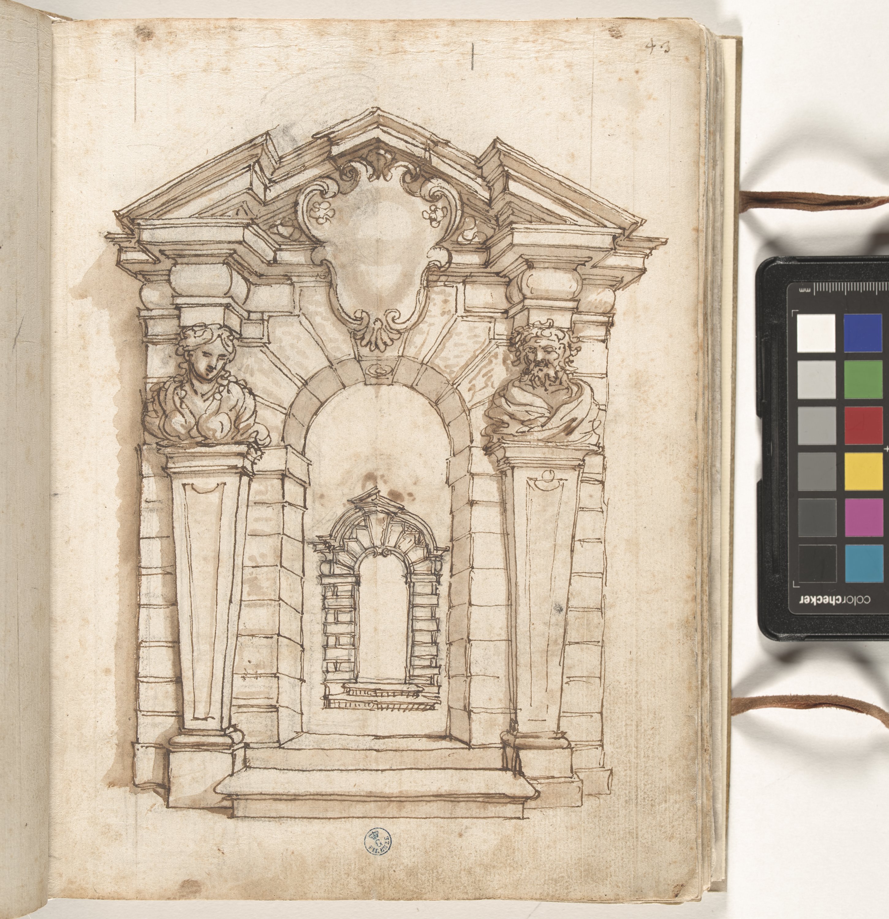 Giornale P[er] il Sig.re Gio b.ta Foggini, Due portali di cui uno con erme e stemma, l’altro a bugne (r.), Studi di tre portali (disegno, elemento d'insieme) di Foggini Giovanni Battista (XVIII)
