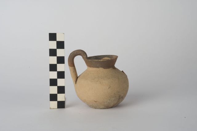 brocchetta - ambito apulo (sec. V a.C)