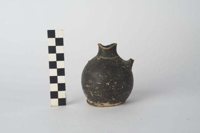 lekythos - ambito italiota (sec. IV a.C)