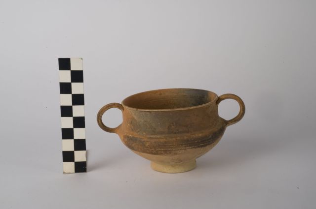 cup-skyphos - ambito apulo (sec. II a.C)