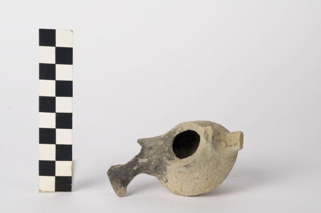 lucerna, tipo biconica dell'Esquilino - ambito apulo (fine/ inizio secc. II/ I a.C)