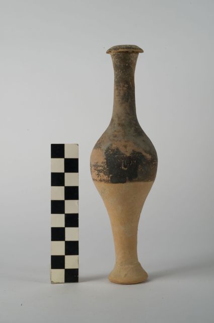 unguentario/ fusiforme - ambito apulo (sec. II a.C)