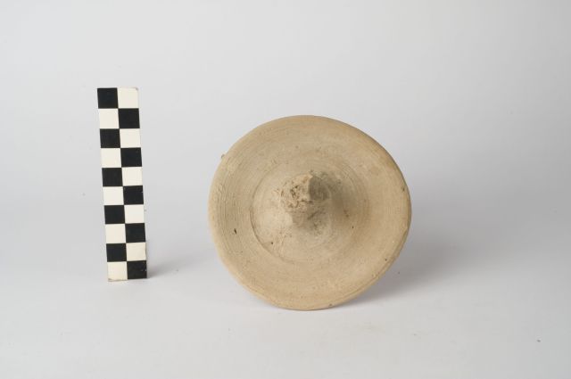 tappo/ anforario - ambito apulo (secc. IV/ III a.C)