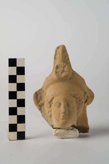 testa/ femminile - ambito apulo (sec. IV a.C)