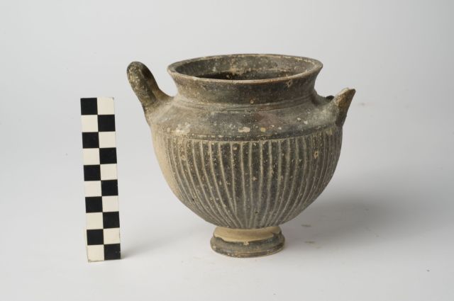 stamnos - ambito apulo (sec. III a.C)