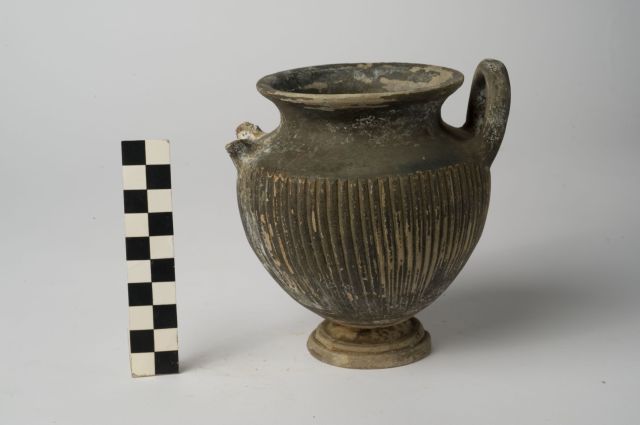 stamnos - ambito apulo (sec. III a.C)