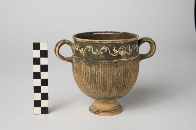 skyphos - ambito apulo (sec. III a.C)