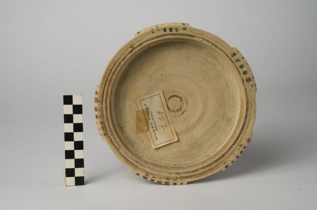 coppa/ con orlo interrotto - ambito apulo (secc. IV/ III a.C)