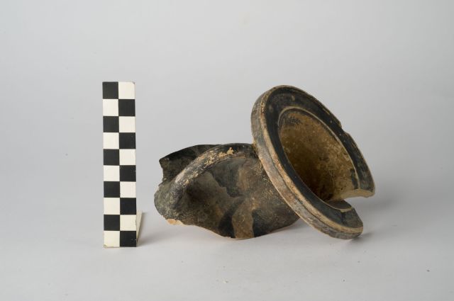 hydria/ collo - ambito apulo (sec. IV a.C)