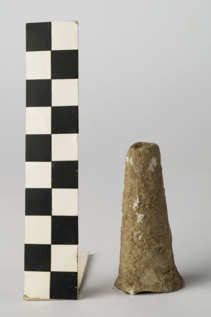 vaso/ beccuccio - ambito apulo (sec. II a.C)