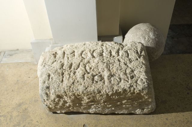 blocco - ambito apulo (età ellenistico-romana)