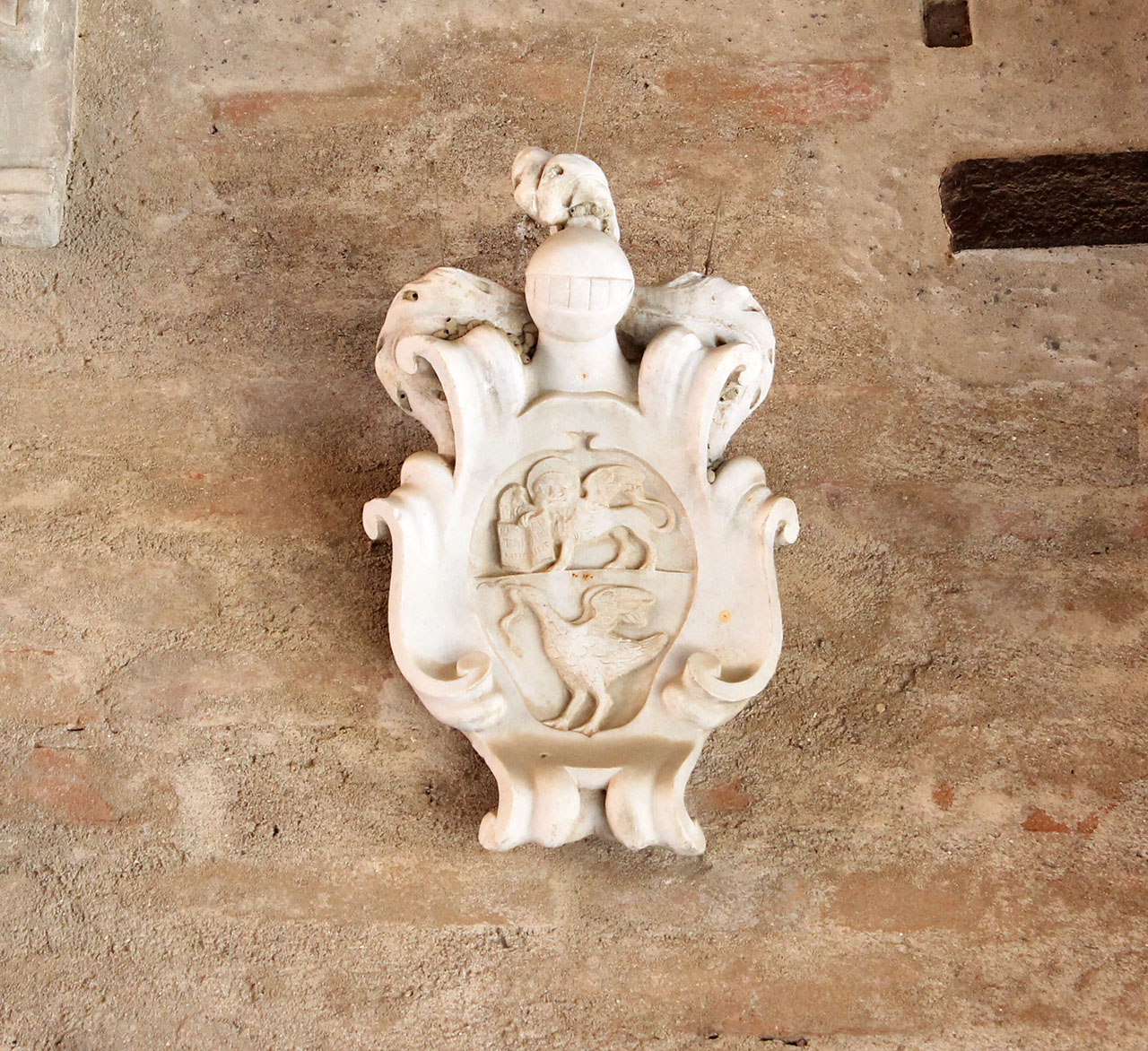 stemma gentilizio (rilievo, opera isolata) - ambito italiano (XVII)