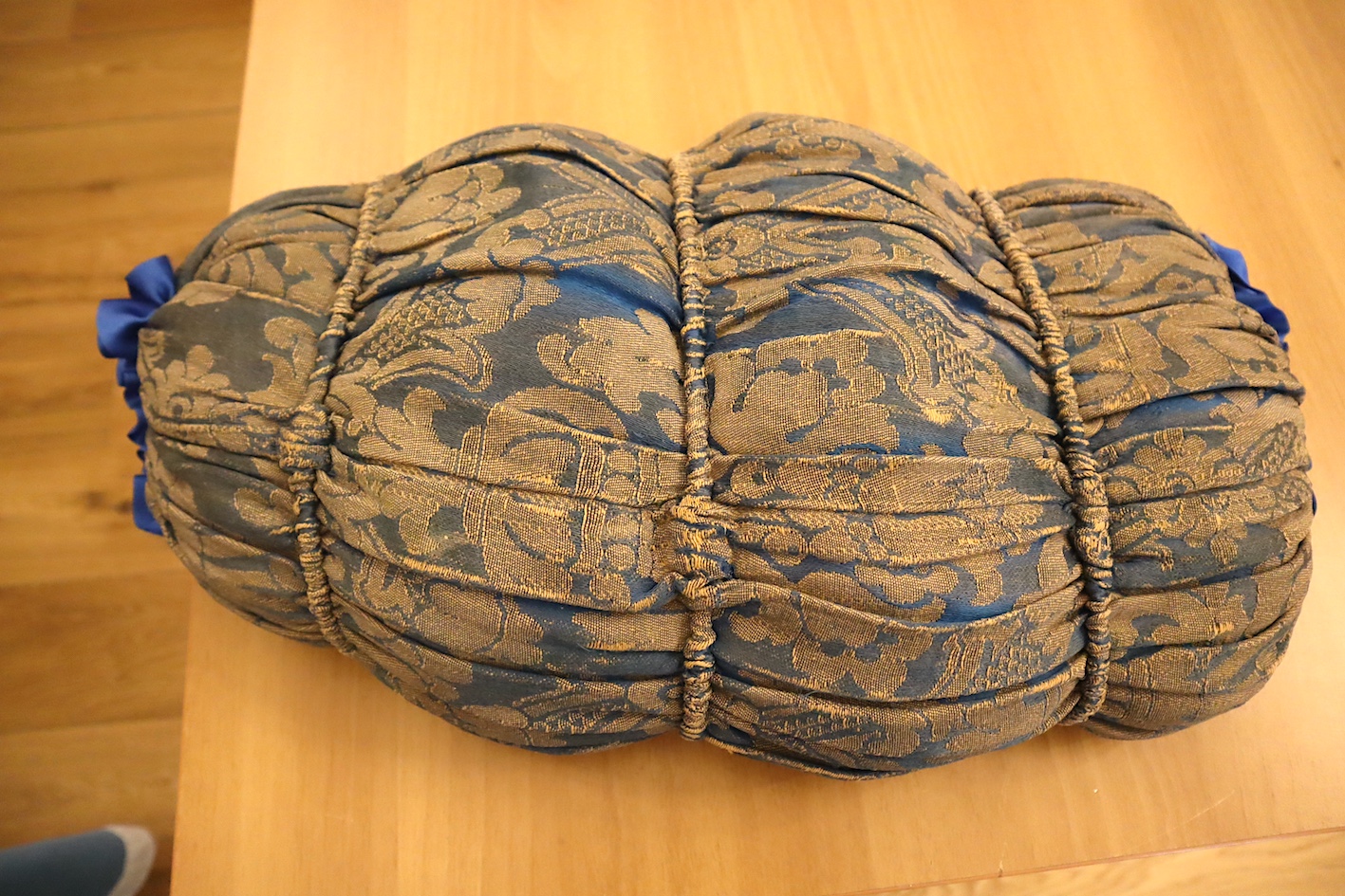 cuscino, opera isolata - ambito Italia meridionale, ambito campano (fine XIX secolo)