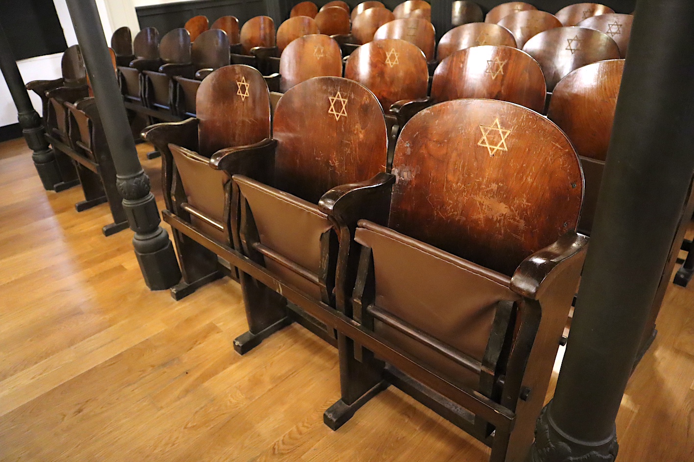 sedile, complesso decorativo - ambito campano, Ambito ebraico (prima metà XX secolo)