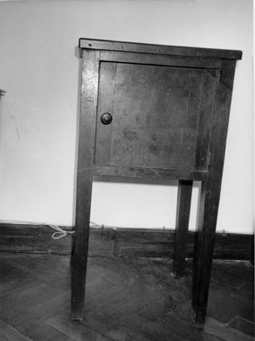 comodino, opera isolata - ambito italiano (prima metà XIX)