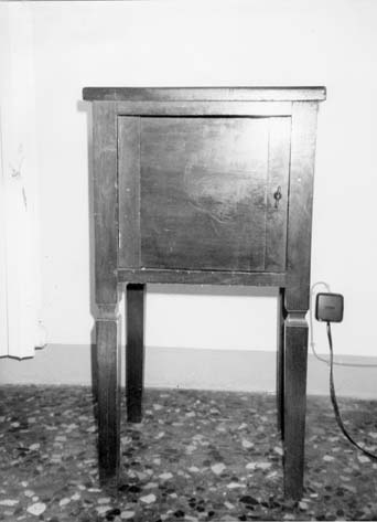 comodino, opera isolata - ambito italiano (Prima metà XIX)