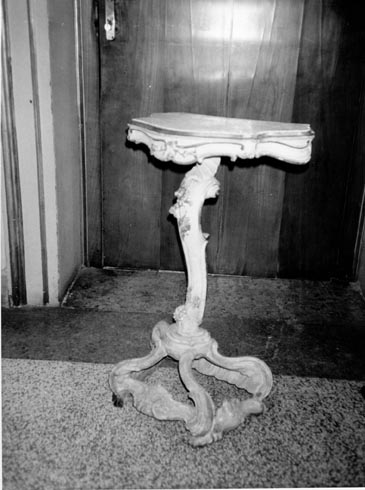 gueridon, opera isolata - ambito veneziano (metà XVIII)