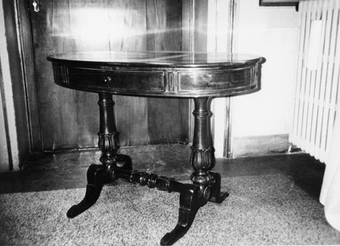 tavolino da lavoro, opera isolata - ambito italiano (terzo quarto XIX)