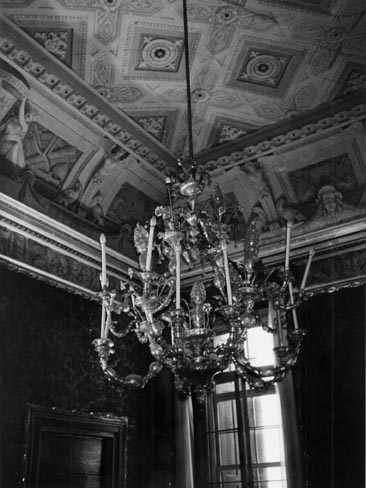 lampadario, opera isolata - ambito veneziano (seconda metà XVIII)