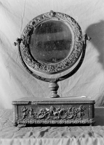 specchiera da toeletta, opera isolata - ambito Italia settentrionale (metà XIX)