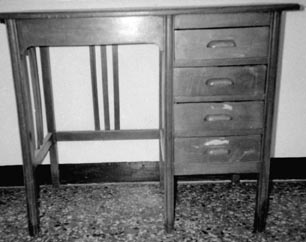 tavolino, opera isolata - manifattura italiana (prima metà XX)