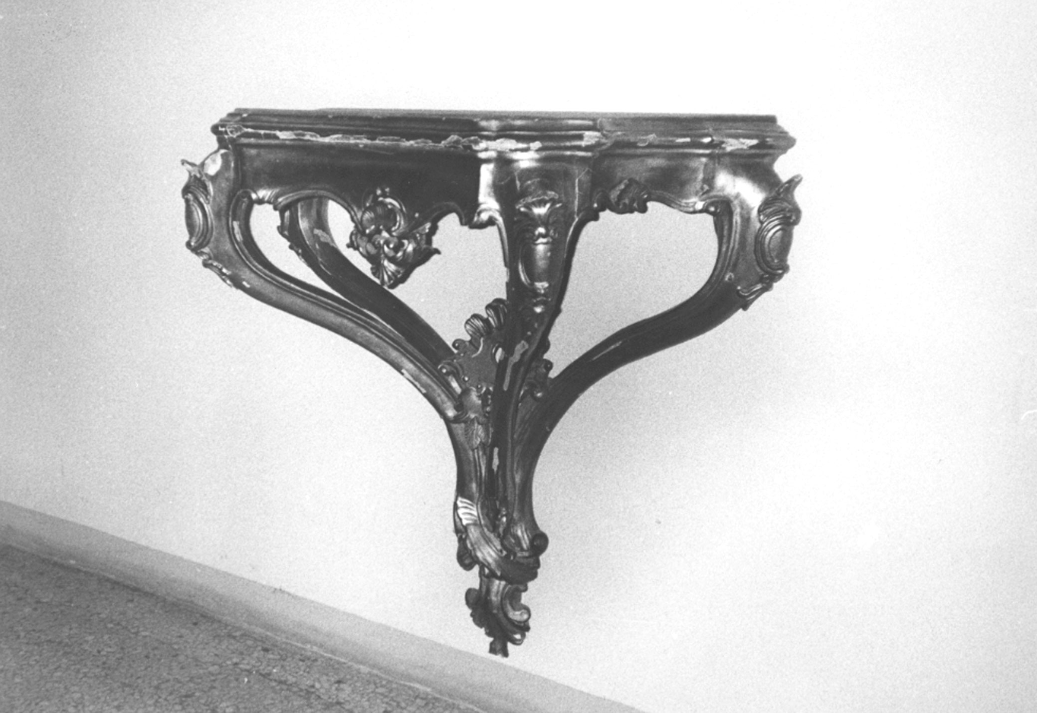 consolle, opera isolata - manifattura lombardo-veneta (metà XVIII)