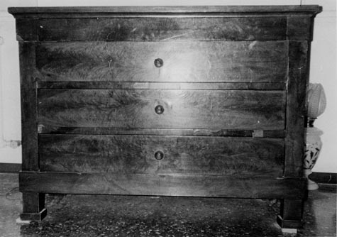 cassettone, opera isolata - manifattura parmense (prima metà XIX)