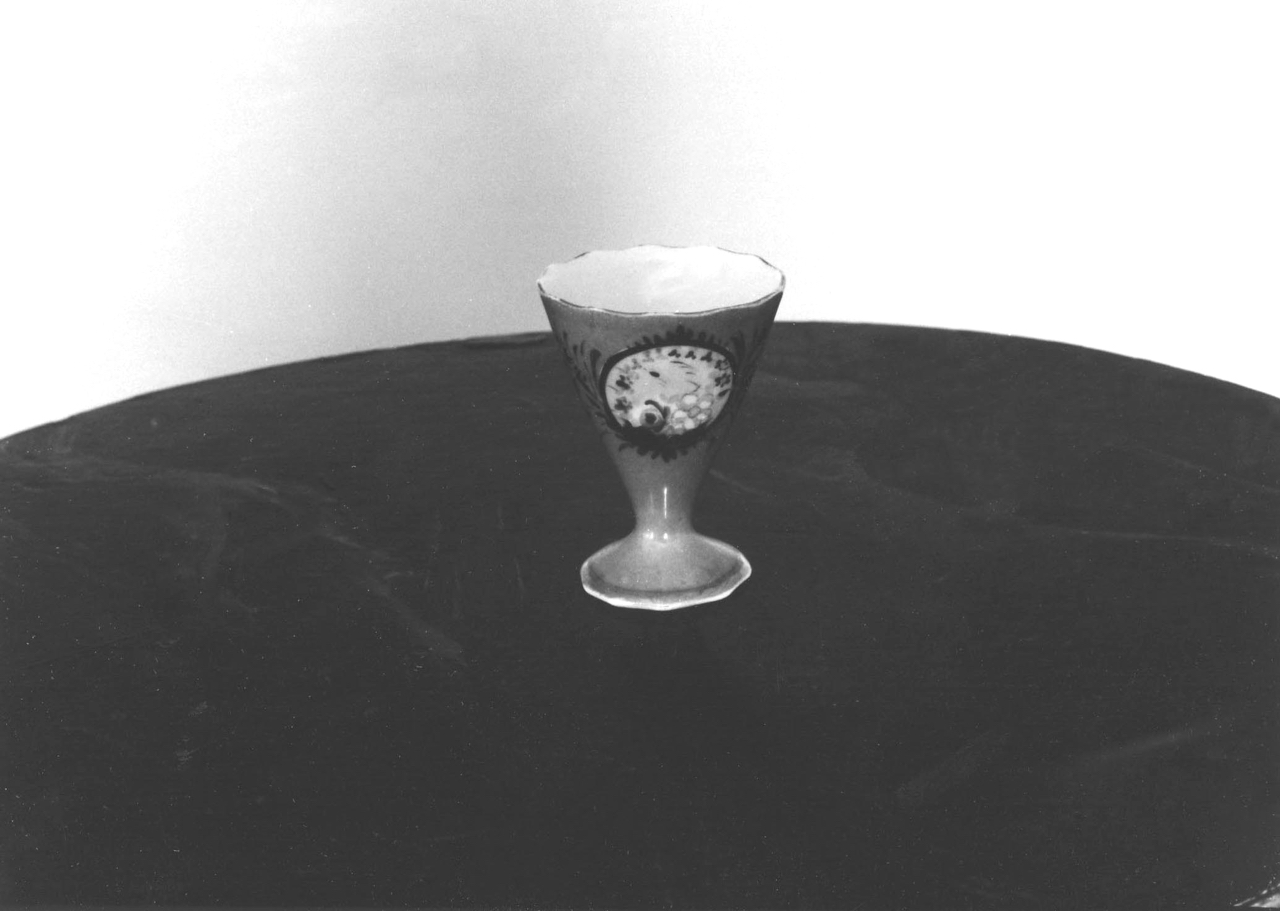 portauovo (?), serie - manifattura turca (terzo quarto XIX)