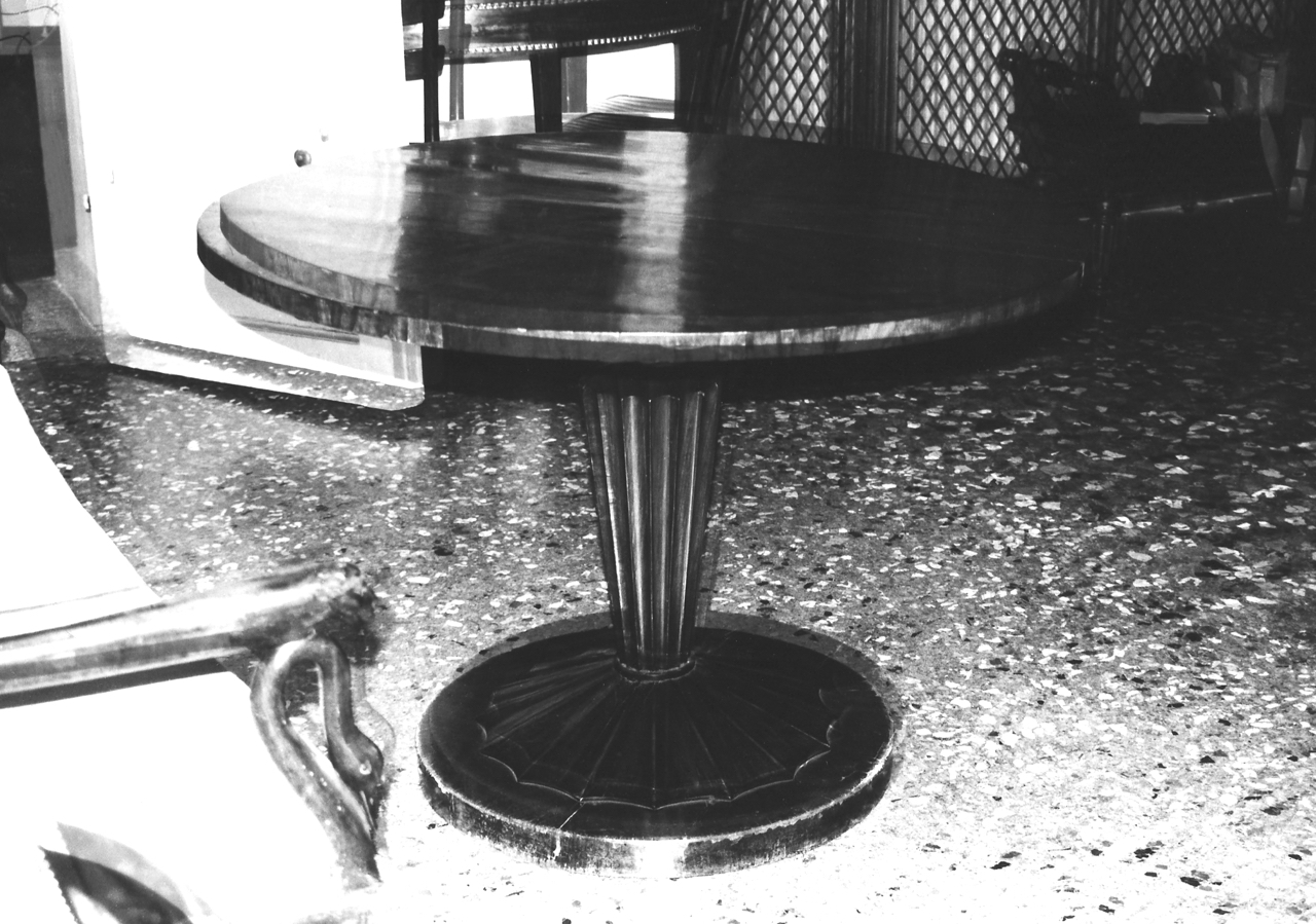 tavolo, opera isolata - manifattura austriaca (?) (prima metà XIX)