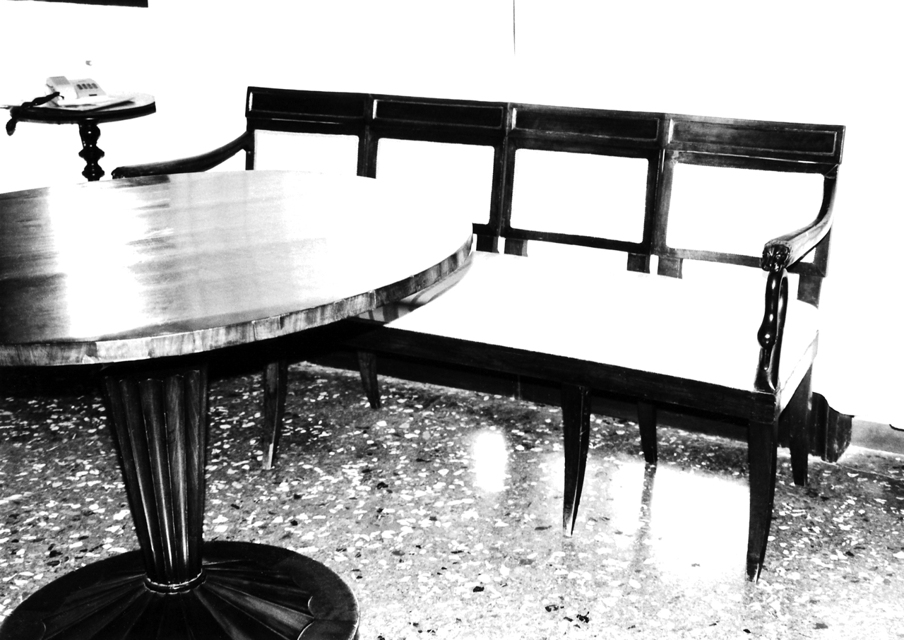 canape', opera isolata - manifattura Italia settentrionale (?) (prima metà XIX)