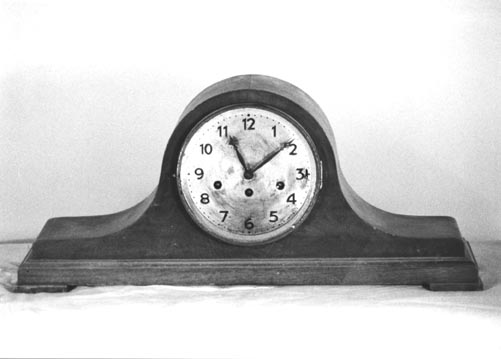 orologio, opera isolata - ambito austriaco (?) (fine/ inizio sec. XIX/ XX)