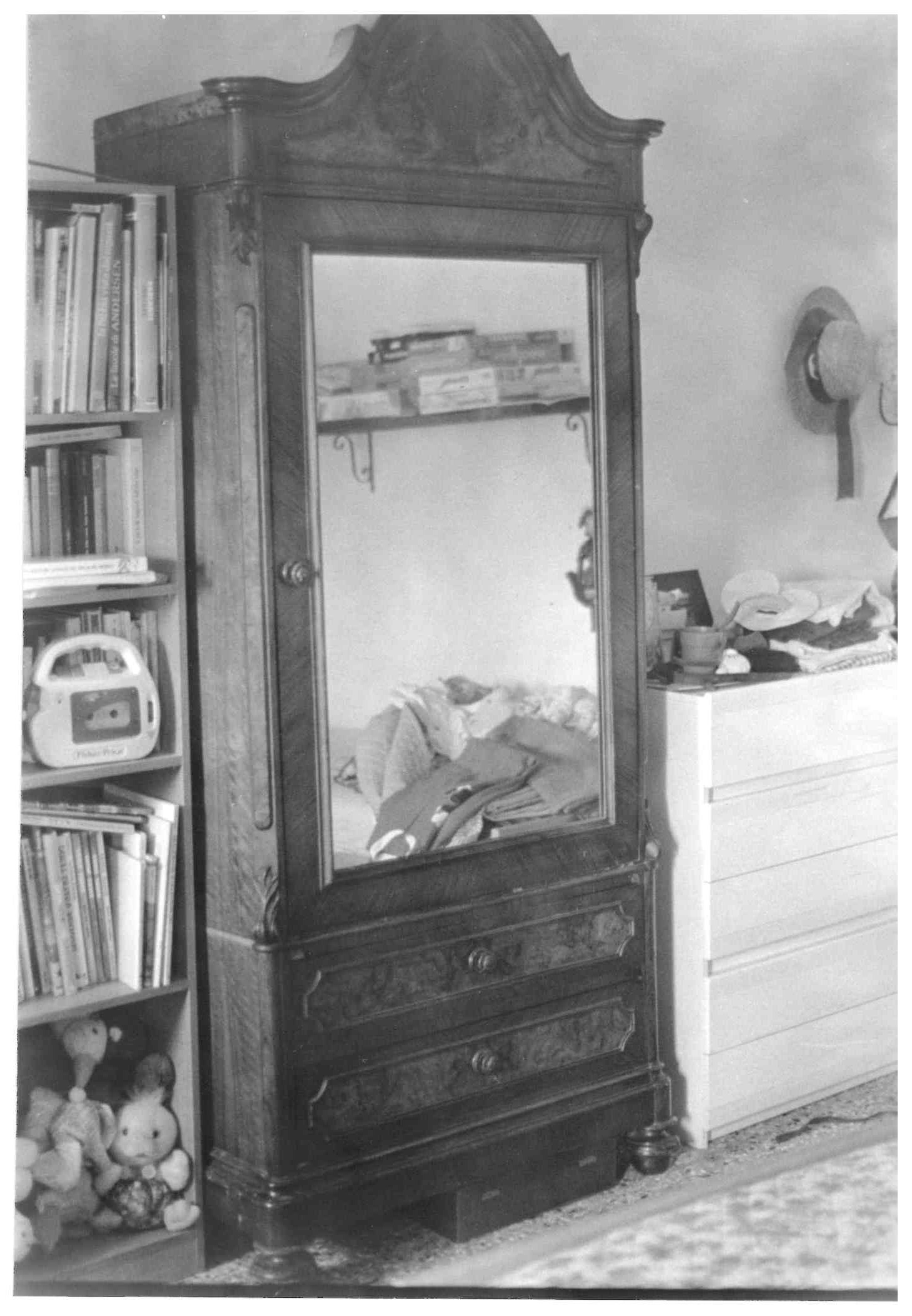 armadio, opera isolata - ambito italiano (metà sec. XIX)