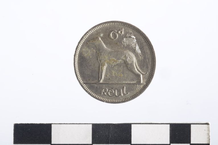moneta - 6 pence - ambito irlandese (sec. XX d.C)
