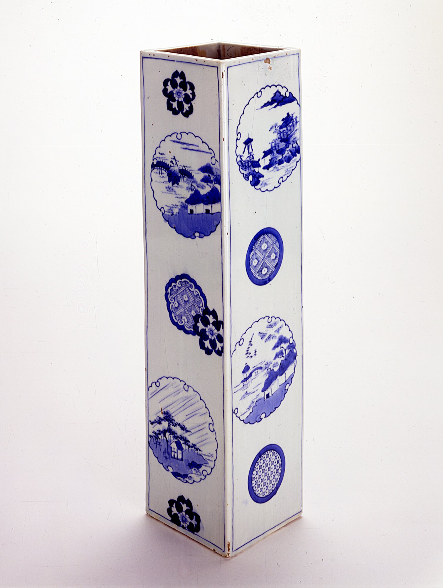 motivi decorativi (vaso da fiori) - ambito giapponese (XIX)