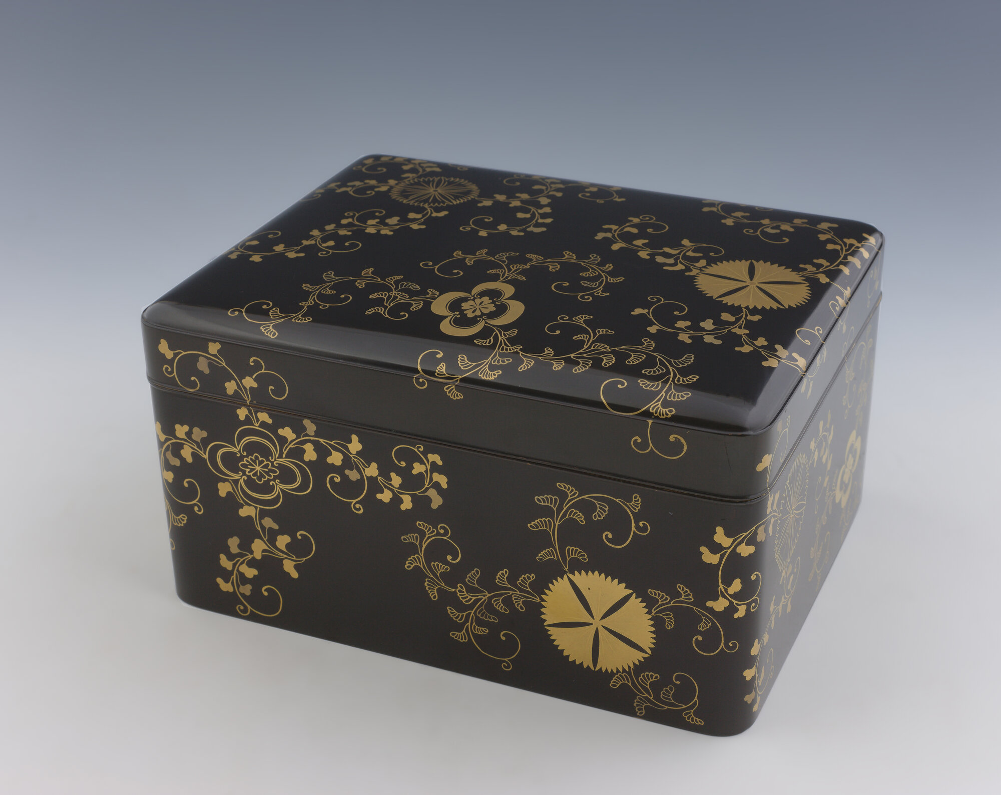 scatola - ambito giapponese (XVIII-XIX)