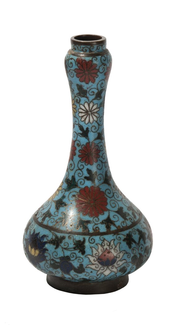 Piccolo vaso suantouping, loti, crisantemi, foglie (vaso) - ambito cinese (XVI)