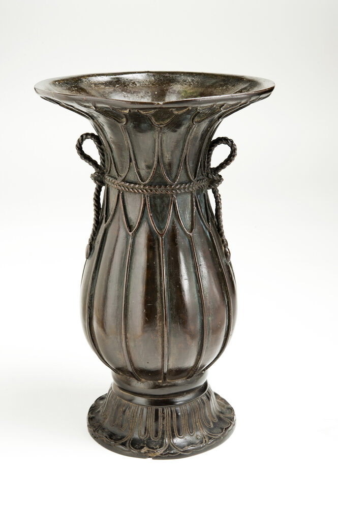 vaso - ambito cinese (XVI-XVII)