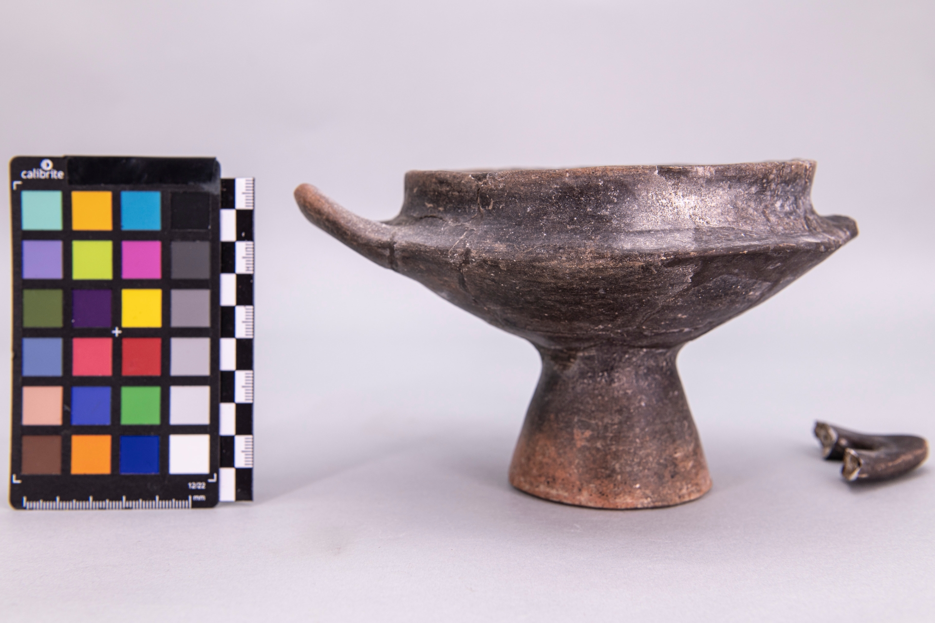 scodella - fase Pontecagnano II (secondo quarto sec. VII a.C)