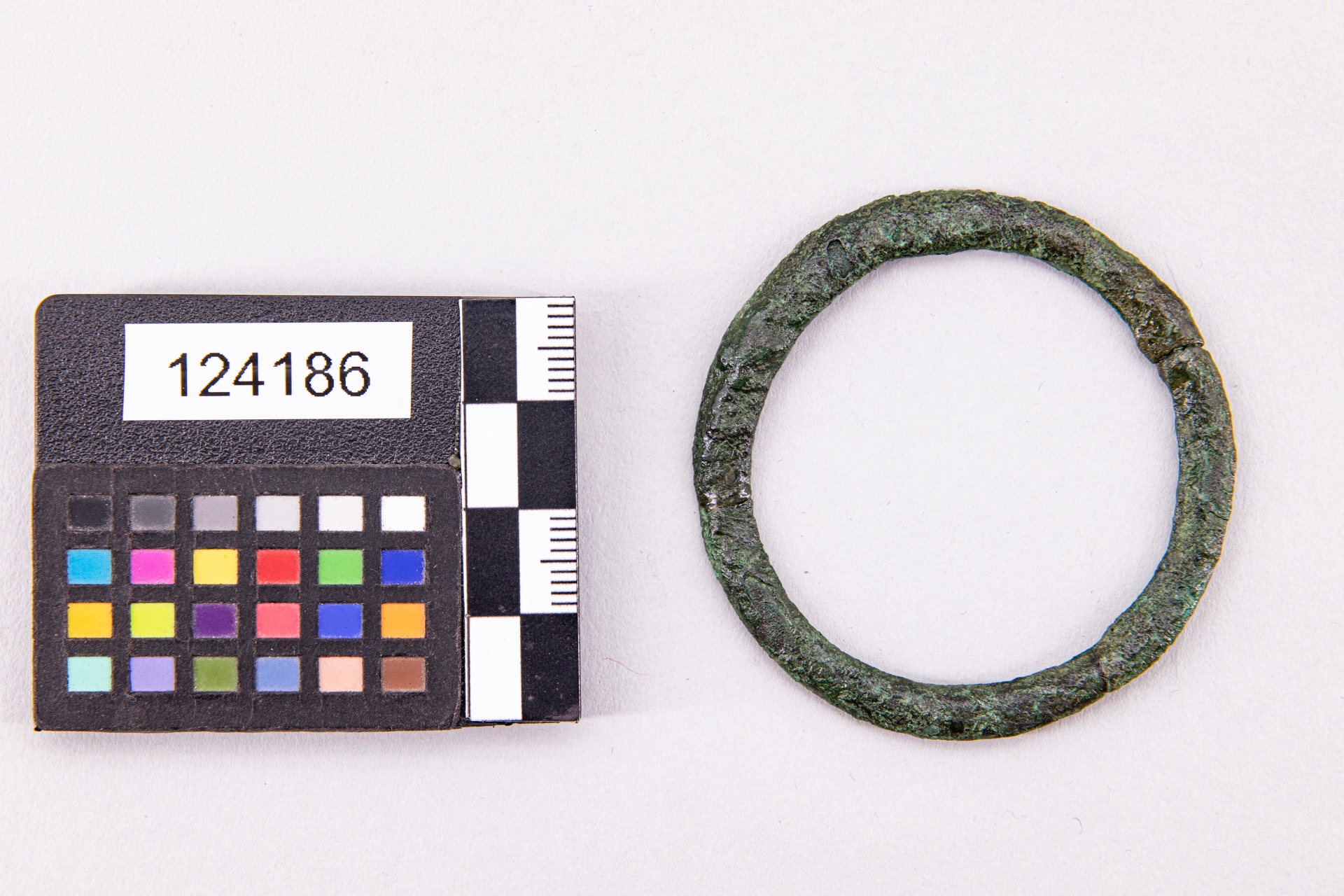 anello - ampiamente diffuso (sec. VII a.C)