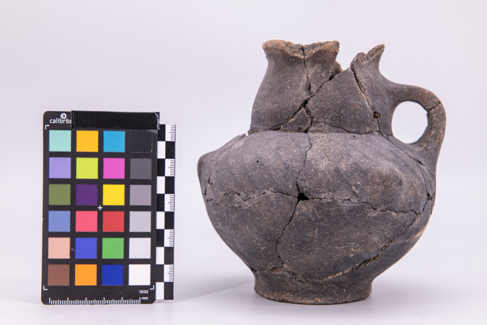 brocca - fase Pontecagnano IB (inizio sec. VIII a.C)