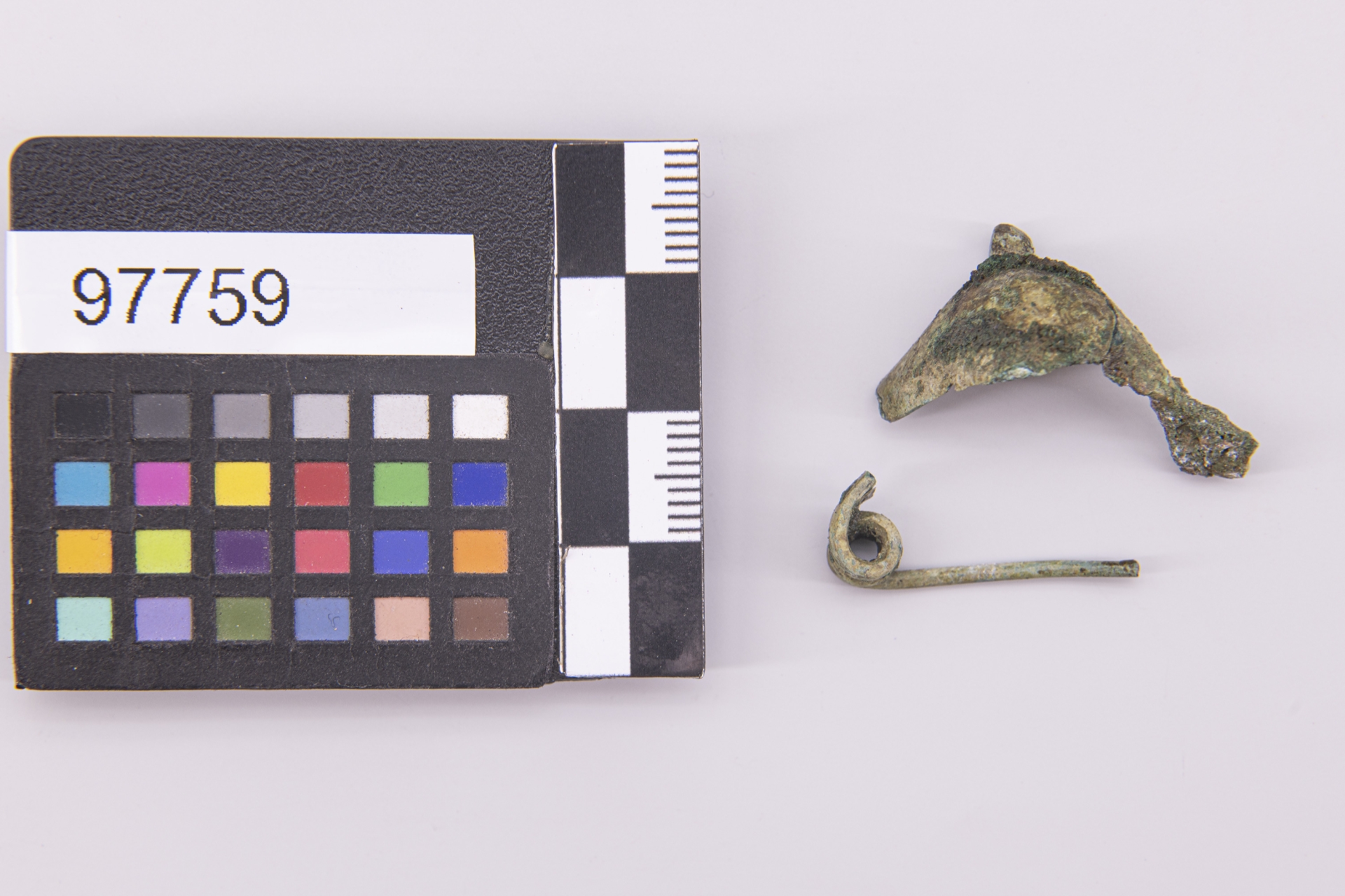 fibula/ a navicella - etrusco (sec. VI a.C)