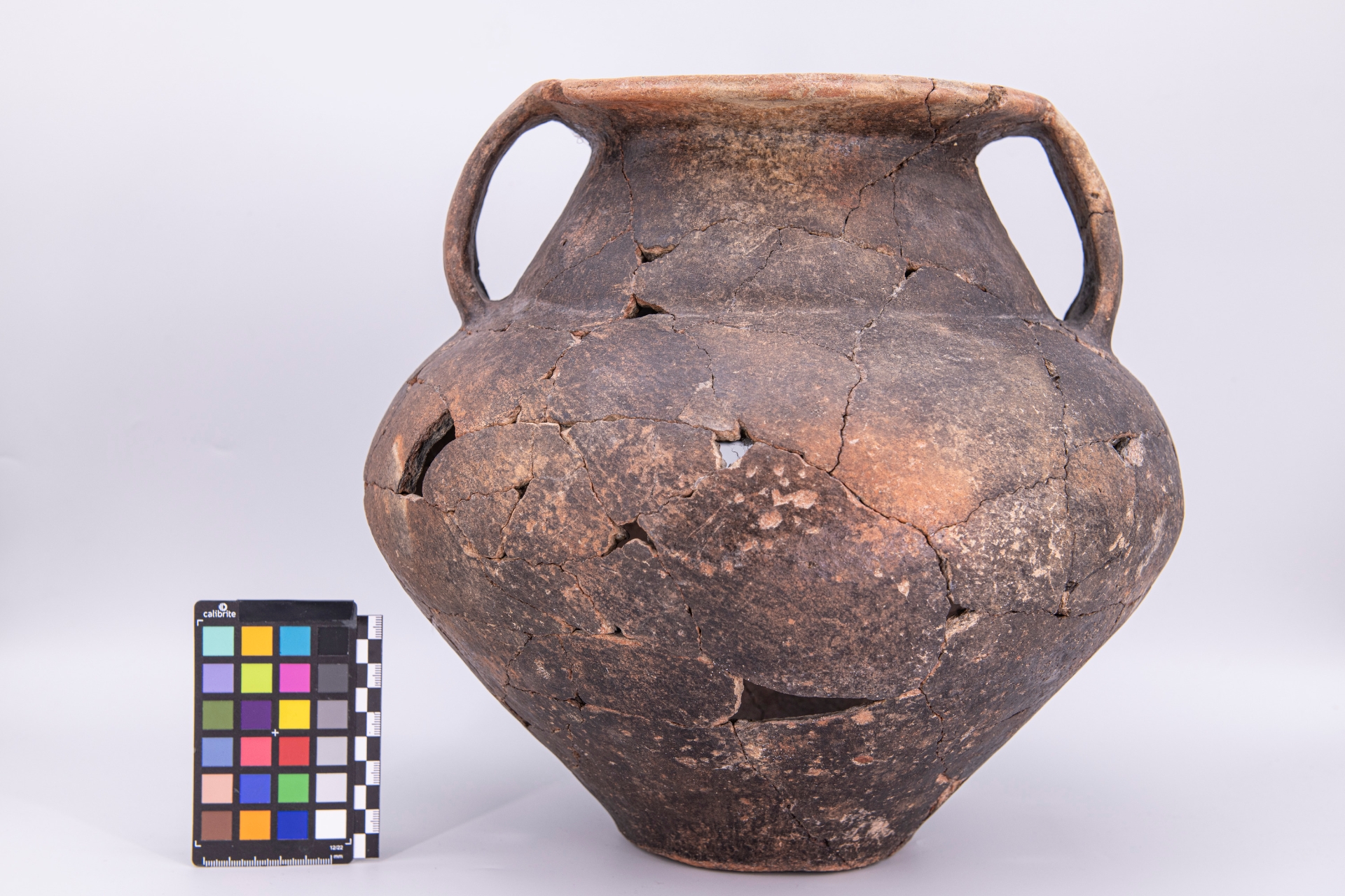 anfora - fase Pontecagnano IB-II (terzo quarto sec. VII a.C)