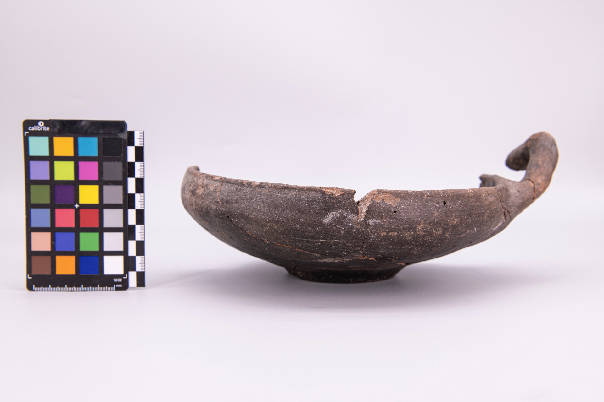 scodellone - fase Pontecagnano IB-II (terzo quarto sec. VII a.C)