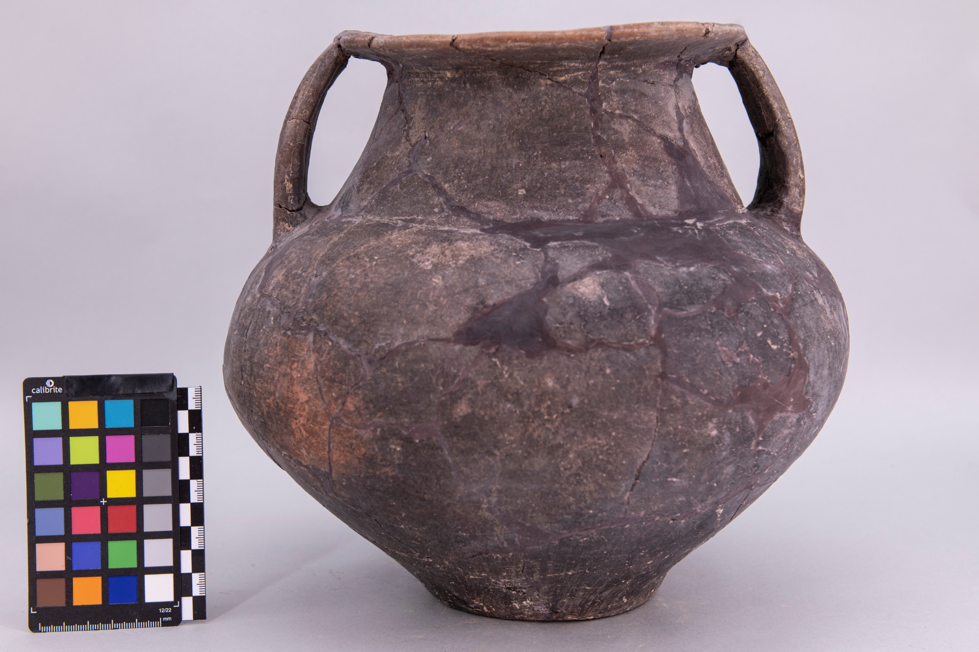 anfora - fase Pontecagnano IB-II (terzo quarto sec. VII a.C)