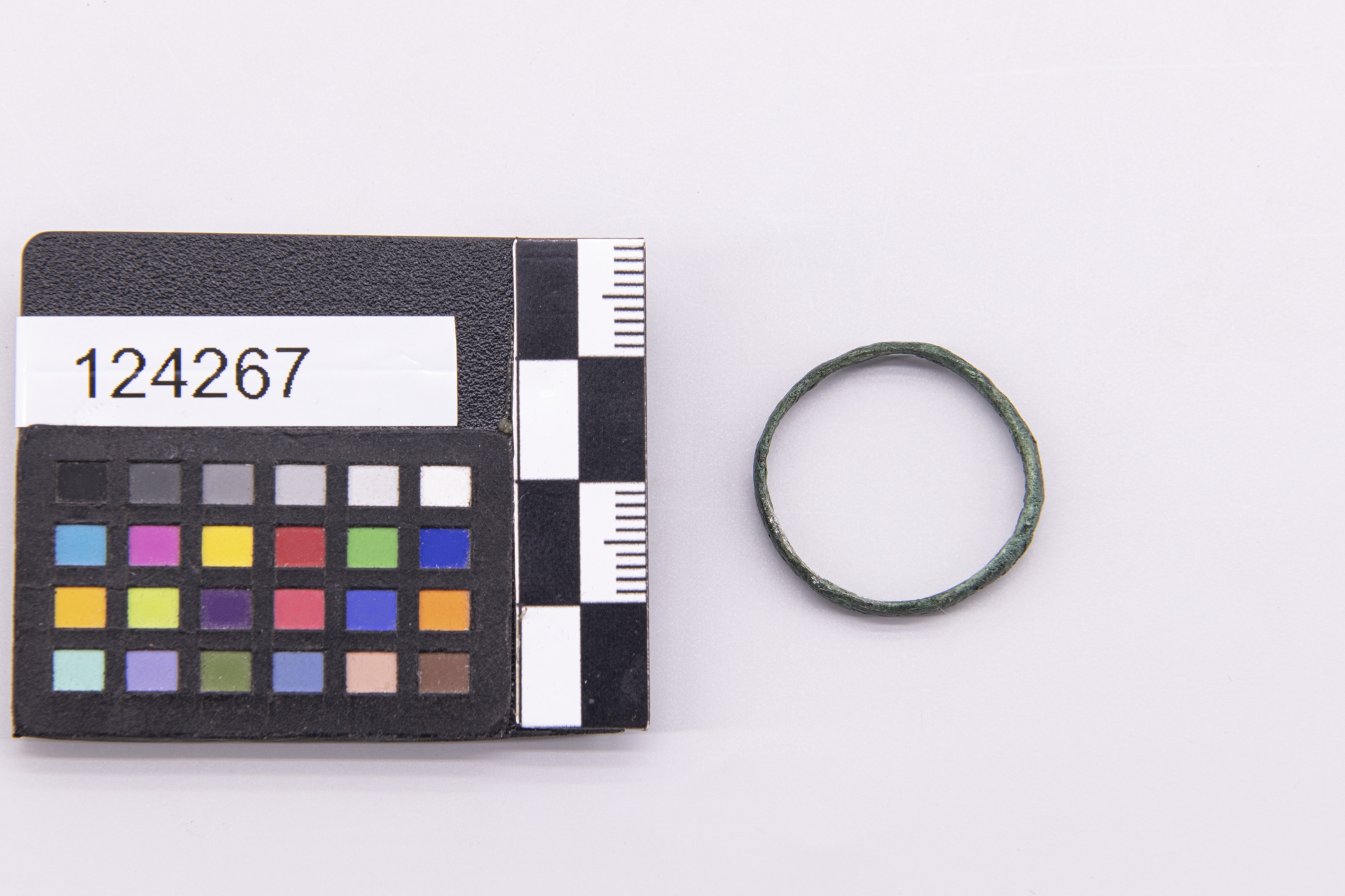 anello a fascia (sec. VII a.C)